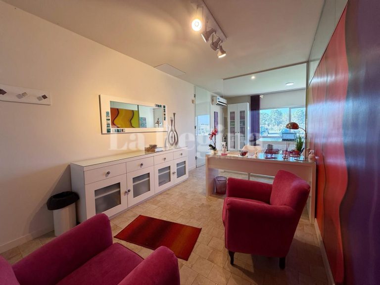 Oficina en venta en Riviera Park_image
